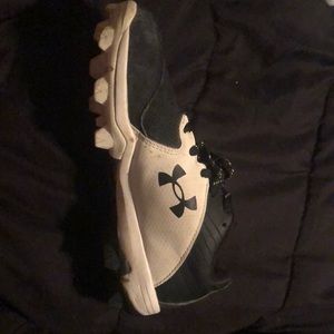 size 3 under armour cleats